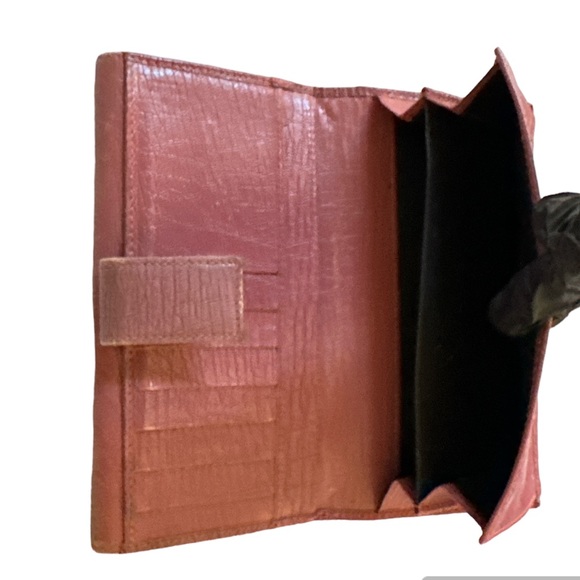 Authentic Gucci Pink/ Mauve Double Interlocking G Studs  Long Wallet - Picture 8 of 13